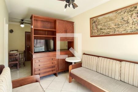 Sala de Estar de apartamento para alugar com 1 quarto, 55m² em Parque Enseada, Guarujá