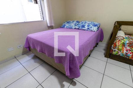 Detalhe do quarto de kitnet/studio para alugar com 1 quarto, 30m² em Guilhermina, Praia Grande