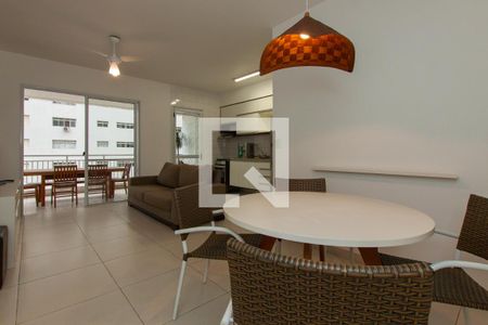 Sala de apartamento para alugar com 3 quartos, 118m² em Vila Alzira, Guarujá