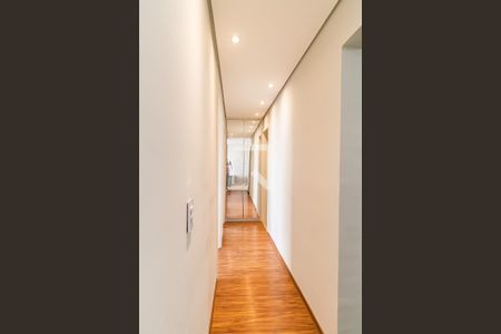 Corredor de apartamento à venda com 2 quartos, 64m² em Candelária, Belo Horizonte