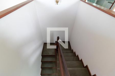 Escada de casa à venda com 2 quartos, 217m² em Parque da Figueira, Campinas