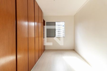 Quarto 1 de apartamento para alugar com 2 quartos, 64m² em Jardim Santa Emília, São Paulo