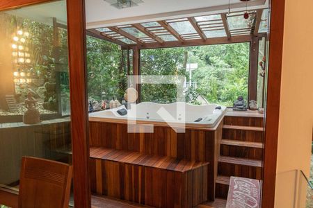 Sala - Jacuzzi de casa à venda com 4 quartos, 500m² em Vila Progresso, Niterói