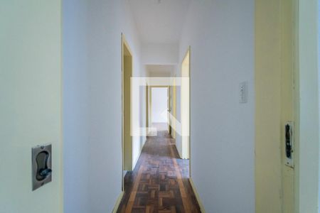 Corredor de apartamento à venda com 3 quartos, 94m² em Centro Histórico, Porto Alegre
