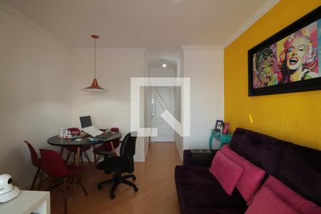 Sala de apartamento à venda com 2 quartos, 50m² em Vila Bertioga, São Paulo