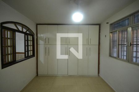 Quarto de casa para alugar com 2 quartos, 300m² em Jardim Alvorada, Nova Iguaçu