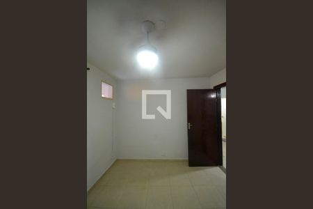 Quarto de casa para alugar com 2 quartos, 300m² em Jardim Alvorada, Nova Iguaçu