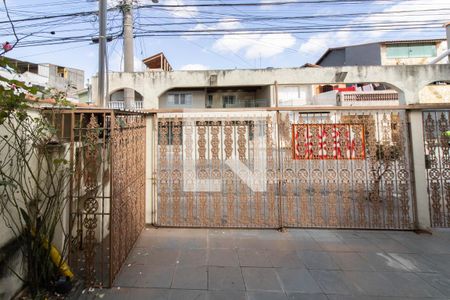 Vista do Quarto 1 de casa para alugar com 2 quartos, 100m² em Jardim Pinhal, Guarulhos