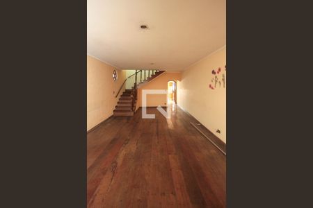 Sala de casa à venda com 3 quartos, 300m² em Vila Margarida, São Paulo