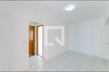 Sala de apartamento para alugar com 2 quartos, 55m² em José Menino, Santos