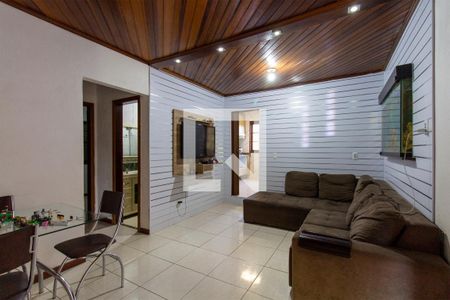 Sala de casa para alugar com 2 quartos, 100m² em Parque dos Eucalíptos, Gravataí