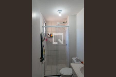 Banheiro de apartamento à venda com 2 quartos, 54m² em Jardim do Lago Continuação, Campinas