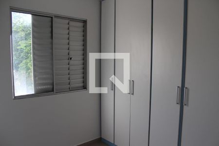 Quarto de apartamento para alugar com 2 quartos, 49m² em Vila Monte Belo, Itaquaquecetuba