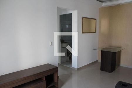 Sala de apartamento para alugar com 2 quartos, 49m² em Vila Monte Belo, Itaquaquecetuba