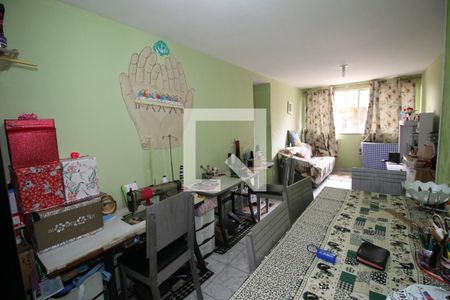 Sala de apartamento para alugar com 2 quartos, 58m² em Ramos, Rio de Janeiro
