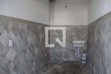 Lavanderia de casa para alugar com 2 quartos, 130m² em Parque Maria Helena, Suzano