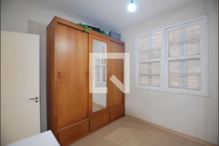 Quarto 1 de apartamento à venda com 2 quartos, 110m² em Santana, Porto Alegre