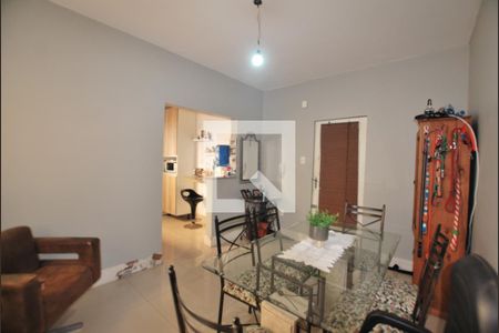 Sala de apartamento à venda com 2 quartos, 110m² em Santana, Porto Alegre