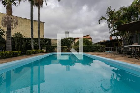 Piscina de casa para alugar com 3 quartos, 400m² em Vila Mogilar, Mogi das Cruzes