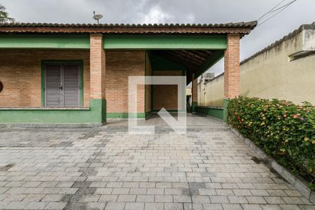 Garagem de casa para alugar com 3 quartos, 400m² em Vila Mogilar, Mogi das Cruzes