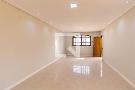 Sala de casa à venda com 3 quartos, 300m² em Vila Pierina, São Paulo