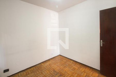 Quarto 2 de casa para alugar com 2 quartos, 65m² em Jardim Monte Azul, São Paulo