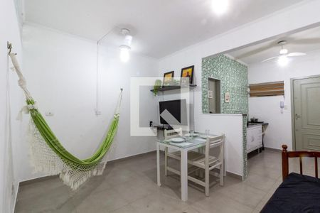 Sala de kitnet/studio para alugar com 1 quarto, 32m² em Aviação, Praia Grande