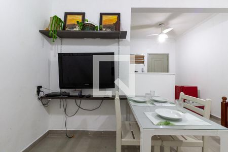 Detalhe da sala de kitnet/studio para alugar com 1 quarto, 32m² em Aviação, Praia Grande