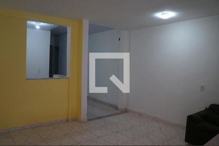 Sala de casa para alugar com 2 quartos, 80m² em Quintino Bocaiuva, Rio de Janeiro