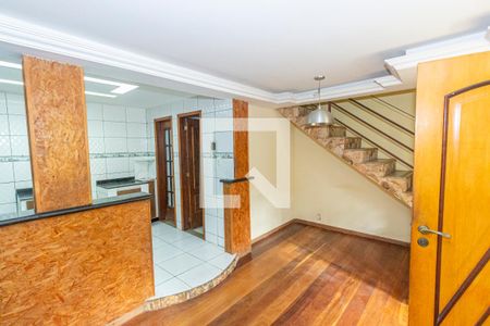 Sala de casa para alugar com 2 quartos, 126m² em Oswaldo Cruz, Rio de Janeiro