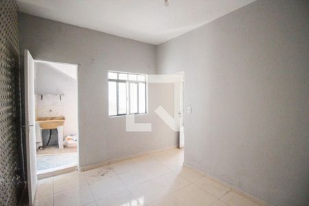 Quarto de casa para alugar com 1 quarto, 50m² em Vila Verde, São Paulo