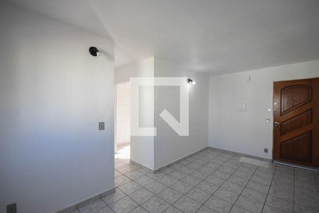 Sala de apartamento para alugar com 2 quartos, 48m² em Parque Pinheiros, Taboão da Serra