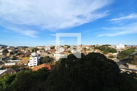 Vista do Quarto 1 de apartamento à venda com 2 quartos, 50m² em Piratininga (venda Nova), Belo Horizonte