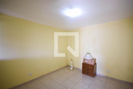 Quarto de casa para alugar com 2 quartos, 60m² em Jardim Londrina, São Paulo