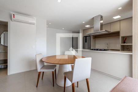 Sala de apartamento para alugar com 1 quarto, 73m² em Indianópolis, São Paulo