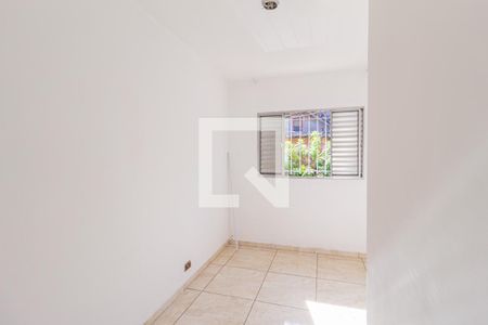 Quarto 1 de casa para alugar com 3 quartos, 100m² em Vila Três Irmãos, Carapicuíba