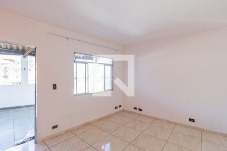 Sala de casa para alugar com 3 quartos, 100m² em Vila Três Irmãos, Carapicuíba