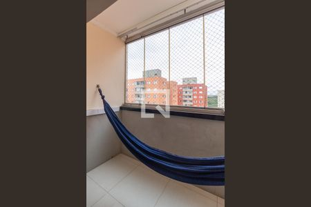 Sacada de apartamento para alugar com 3 quartos, 72m² em Piratininga, Osasco