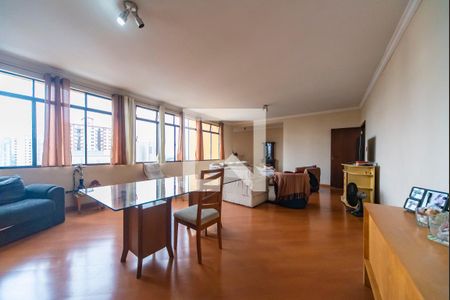 Apartamento à venda com 256m², 3 quartos e sem vagaSala