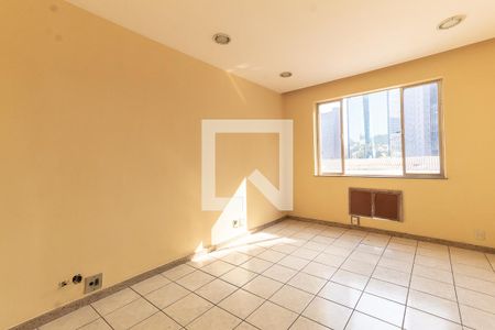 Sala/Quarto de apartamento para alugar com 1 quarto, 27m² em Centro, Rio de Janeiro