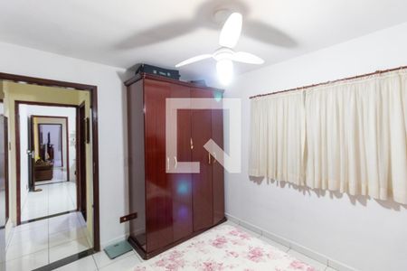 Quarto 2 de casa à venda com 3 quartos, 200m² em Vila Mesquita, São Paulo