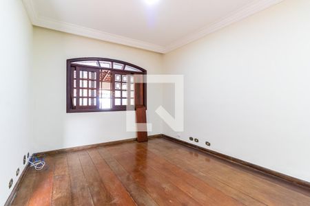 Sala de casa à venda com 3 quartos, 180m² em Vila Campo Grande, São Paulo