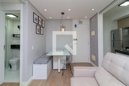 Sala de apartamento para alugar com 2 quartos, 48m² em Jardim Guairaca, São Paulo