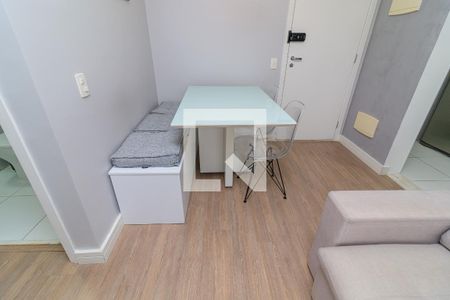 Sala de apartamento para alugar com 2 quartos, 48m² em Jardim Guairaca, São Paulo