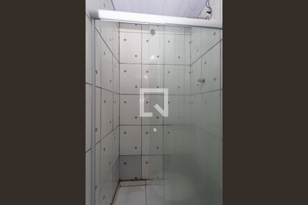 Banheiro de kitnet/studio para alugar com 1 quarto, 20m² em Centro, Diadema
