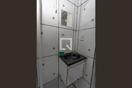 Banheiro de kitnet/studio para alugar com 1 quarto, 20m² em Centro, Diadema