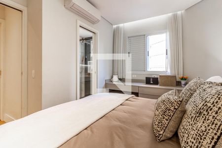 Suite de apartamento à venda com 2 quartos, 70m² em Vila Nova Conceição, São Paulo