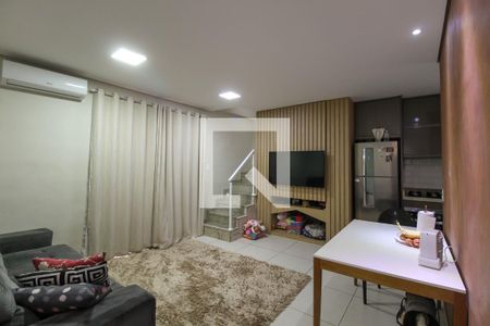 Casa de condomínio à venda com 110m², 2 quartos e 2 vagasSala/Cozinha