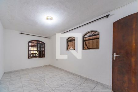 Quarto 1 de casa para alugar com 2 quartos, 70m² em Jardim Alzira Franco, Santo André