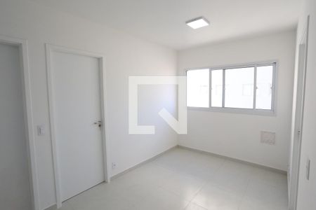 Sala/Cozinha de apartamento à venda com 2 quartos, 33m² em Vila Pierina, São Paulo